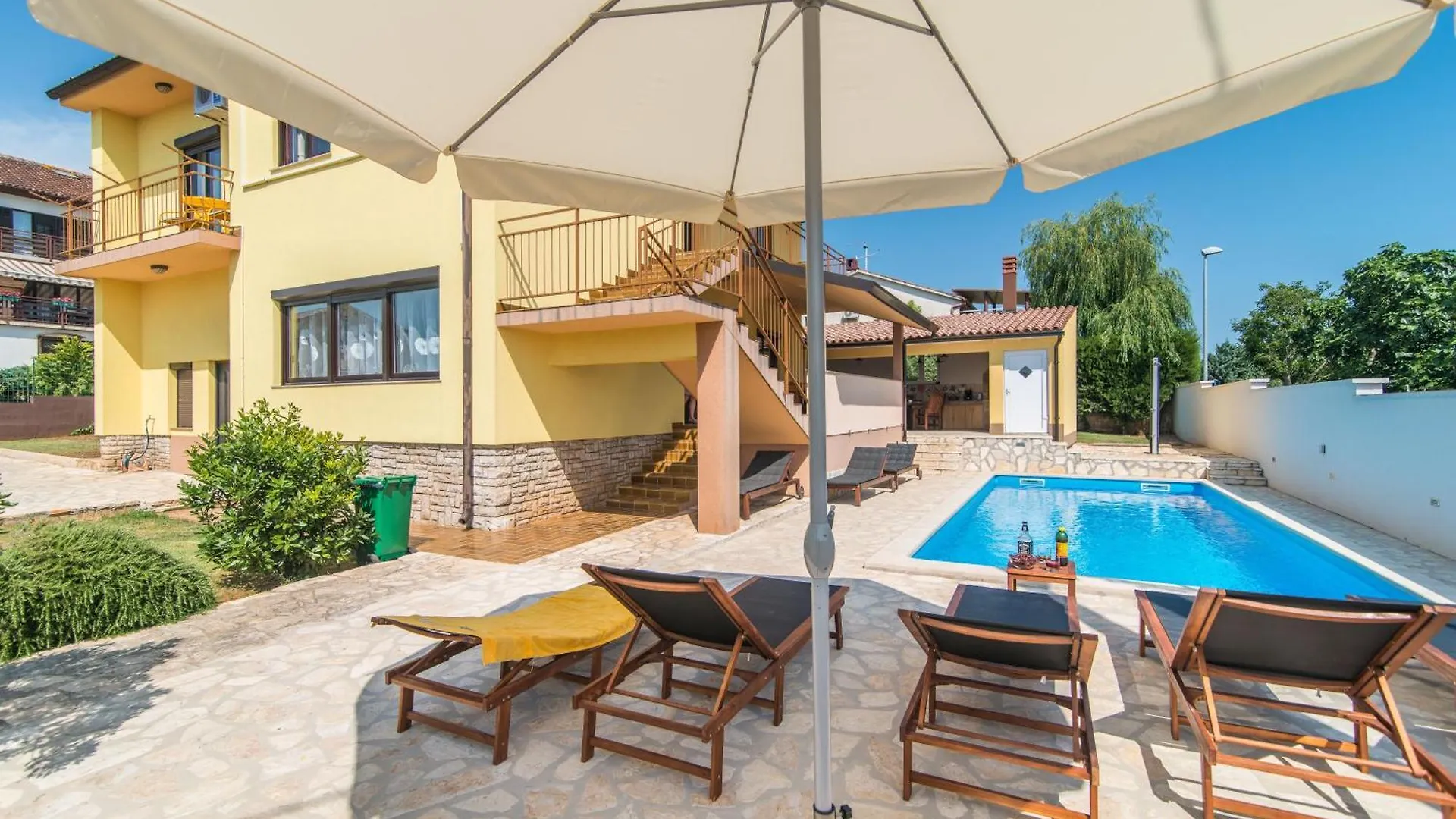 Ferienvilla Mit Pool In Pula