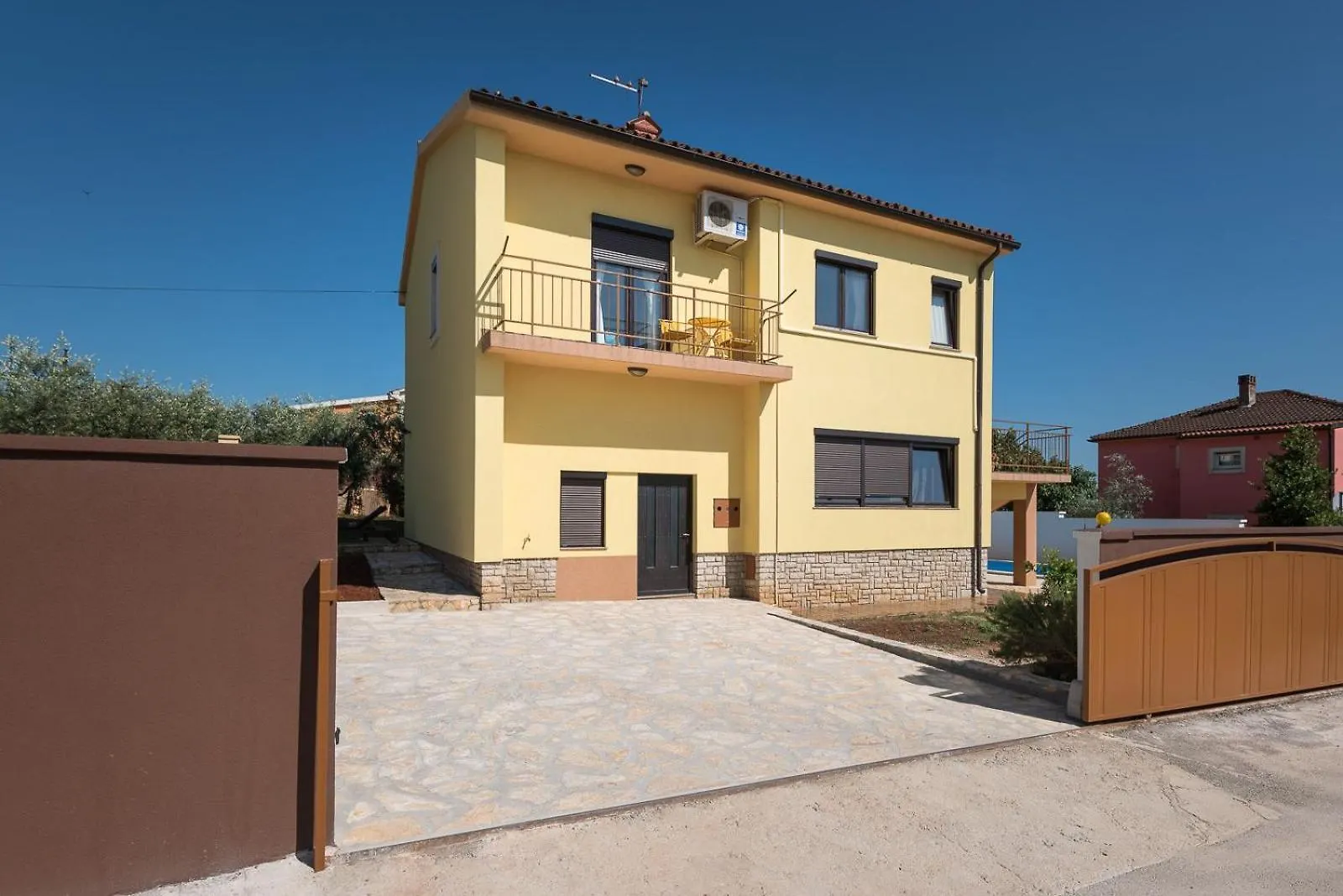 Ferienvilla Mit Pool In Pula Holiday home